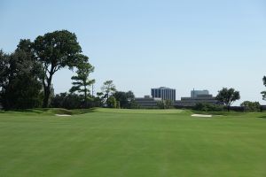 Brook Hollow 11th Approach